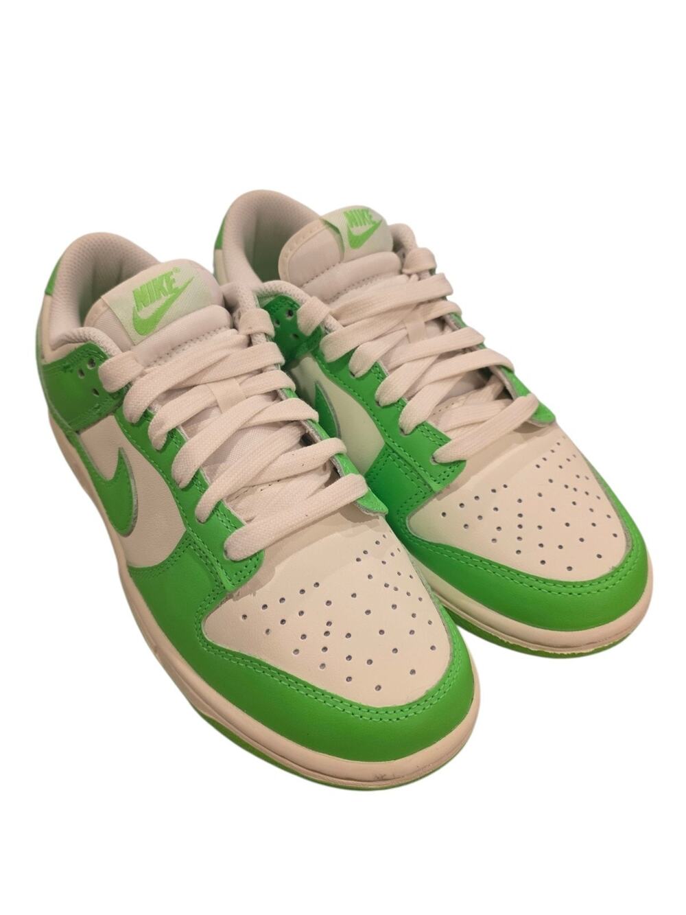 Nike Dunk Low Sneakers Women Size 6 Green White Strike Authentic New HV0842-133